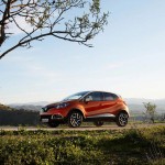 Renault-Captur_2014_800x600_wallpaper_05