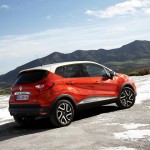 Renault-Captur_2014_800x600_wallpaper_08