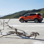 Renault-Captur_2014_800x600_wallpaper_0d